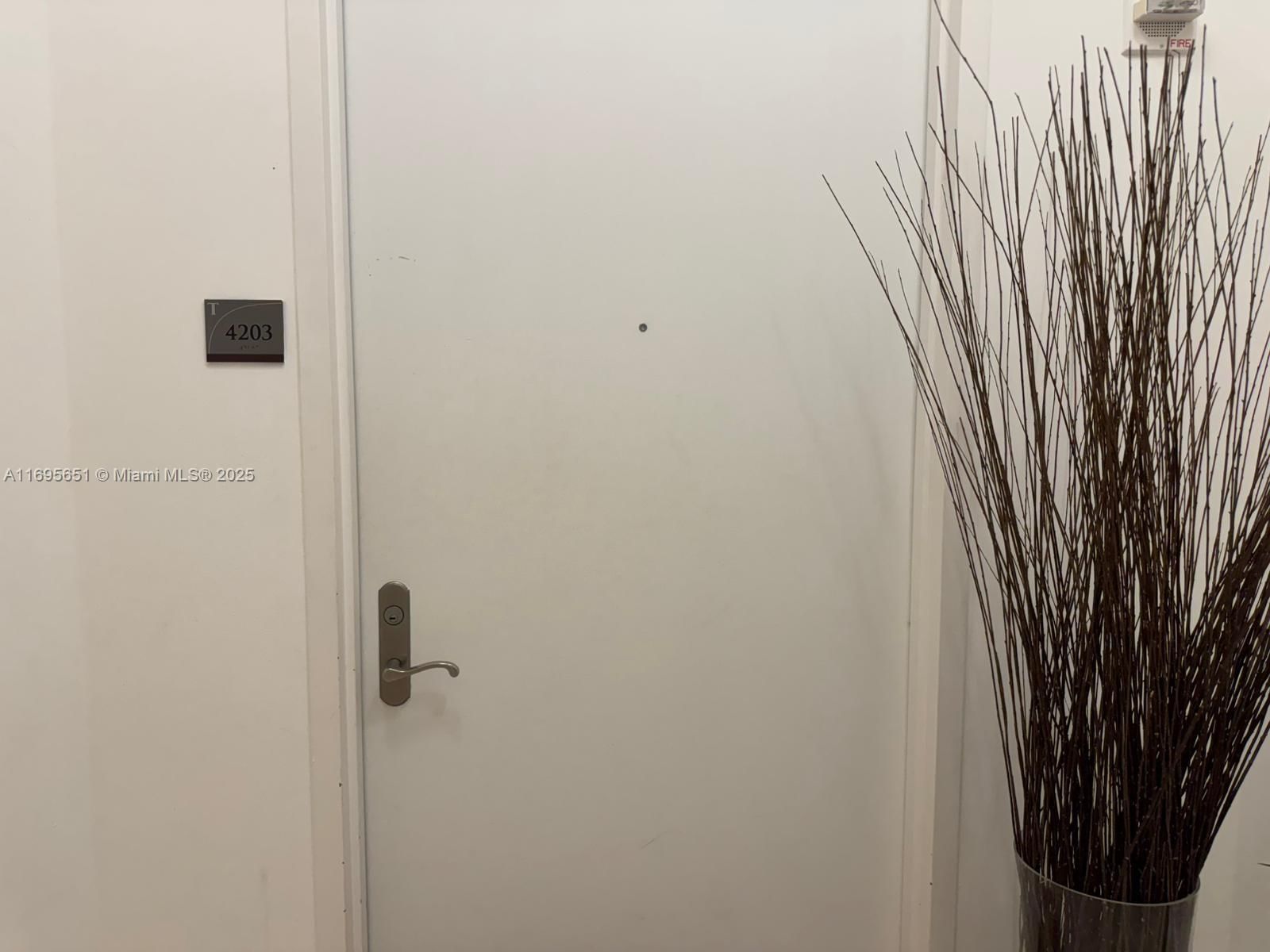 Real estate property located at 15811 Collins Ave #4203, Miami-dade, Tdr Tower Iii Condo, Sunny Isles Beach, FL
