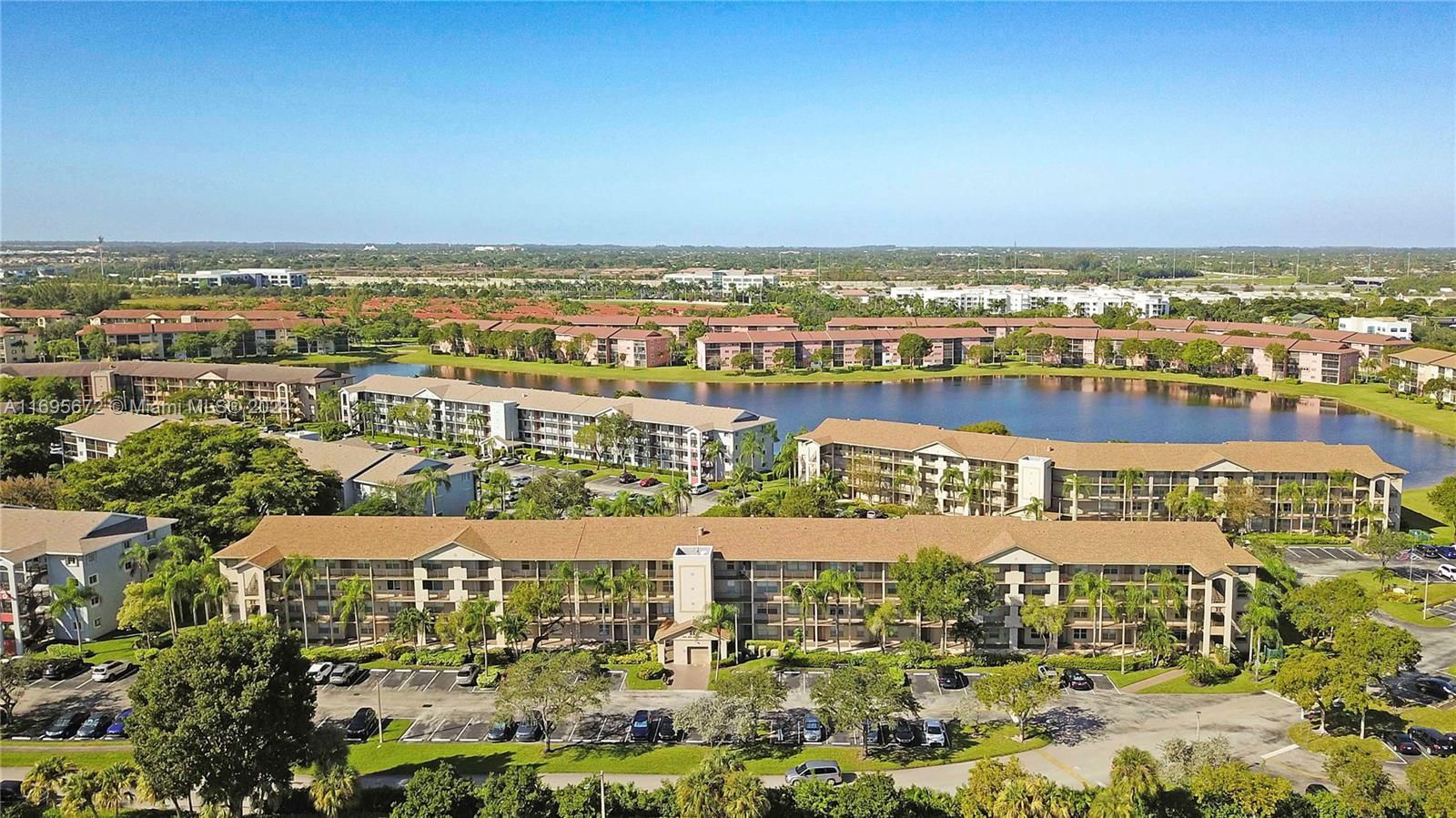 Real estate property located at 700 137th Ave #101H, Broward, PLYMOUTH AT CENTURY VILLA, Pembroke Pines, FL