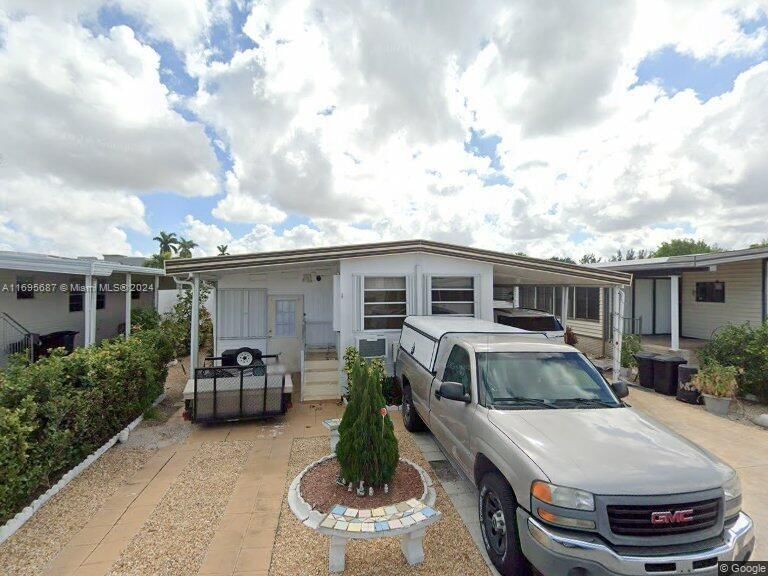 Real estate property located at 2848 Marina Dr, Broward, RAVENSWOOD ESTATES & MARIN, Dania Beach, FL