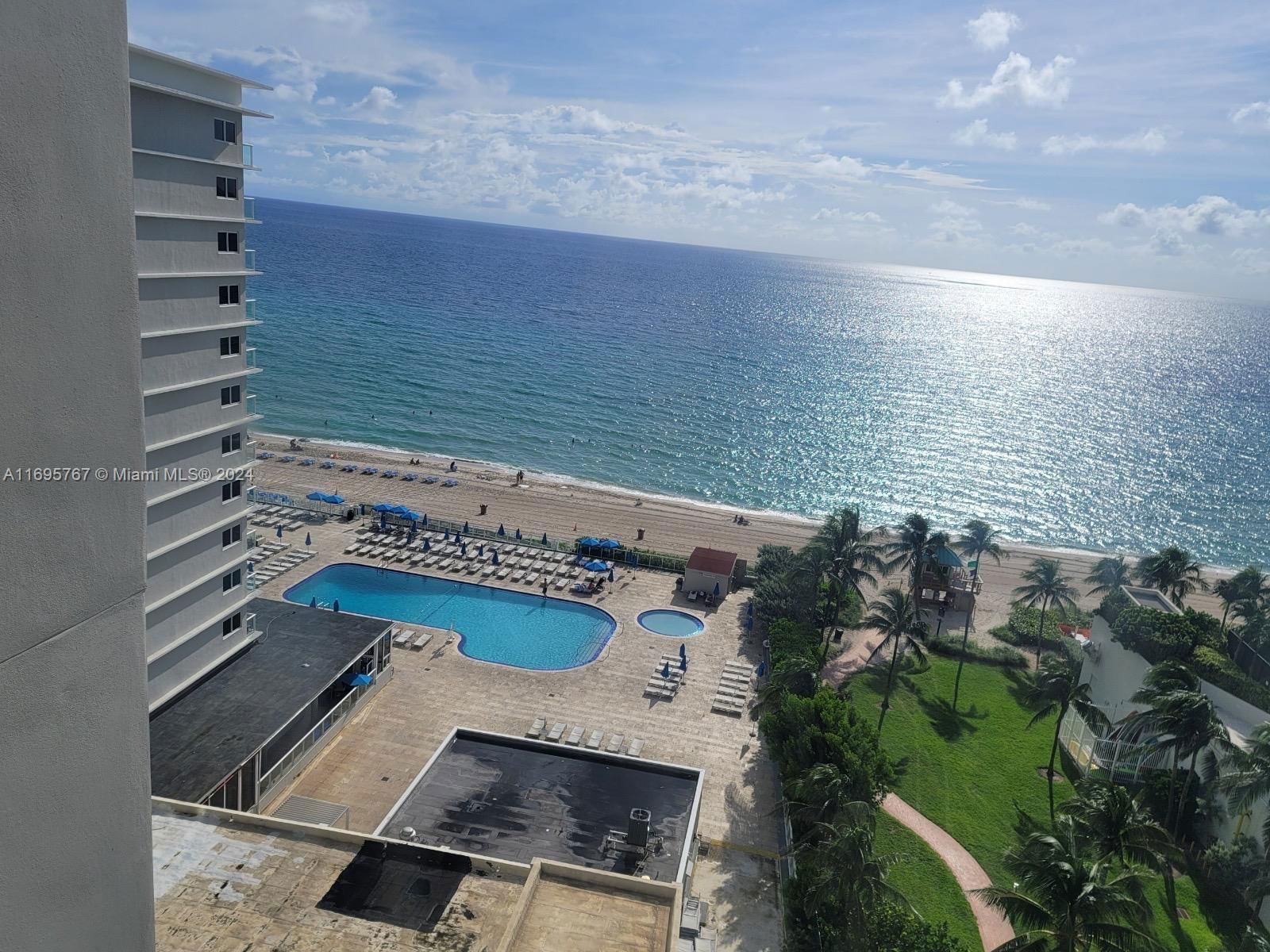 Real estate property located at 19201 Collins Ave #1044, Miami-Dade, THE AVENTURA BEACH CLUB C, Sunny Isles Beach, FL