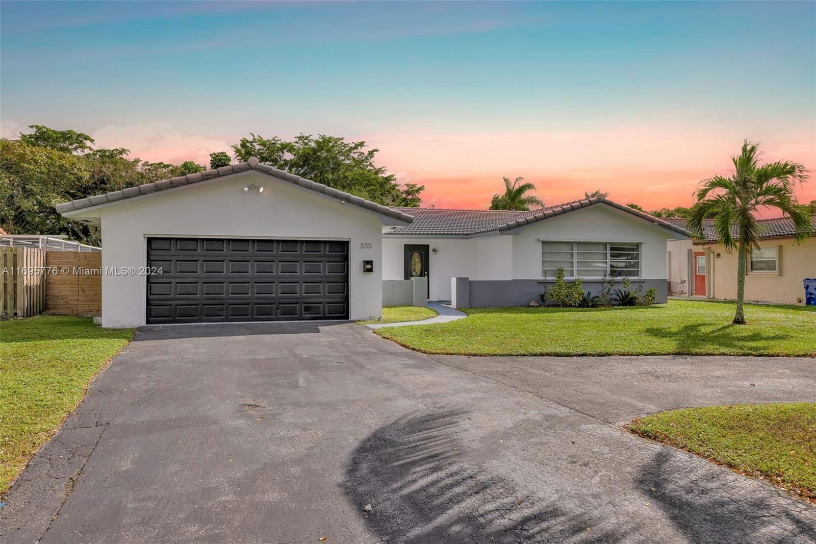 Real estate property located at 3701 108th Dr, Broward, WINDINGS, Coral Springs, FL