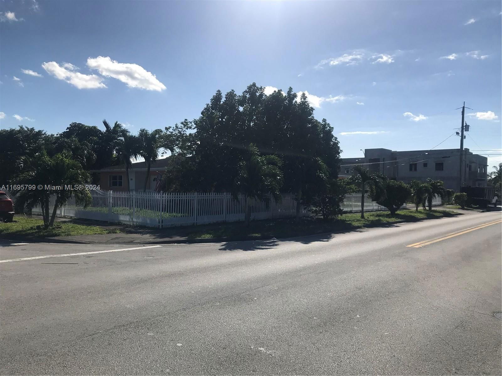 Real estate property located at 500 30th St, Miami-Dade, HIALEAH 13TH ADDN AMD PL, Hialeah, FL