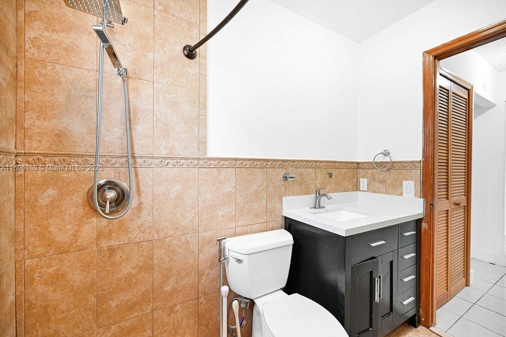 Real estate property located at 15363 42nd Ter, Miami-dade, C-west Lakes Of The Meado, Miami, FL