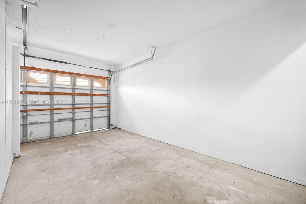 Real estate property located at 15363 42nd Ter, Miami-dade, C-west Lakes Of The Meado, Miami, FL