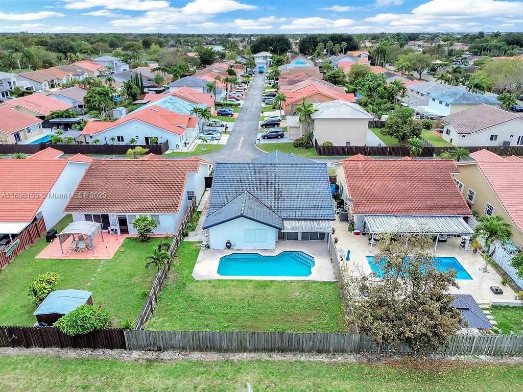 Real estate property located at 15363 42nd Ter, Miami-dade, C-west Lakes Of The Meado, Miami, FL