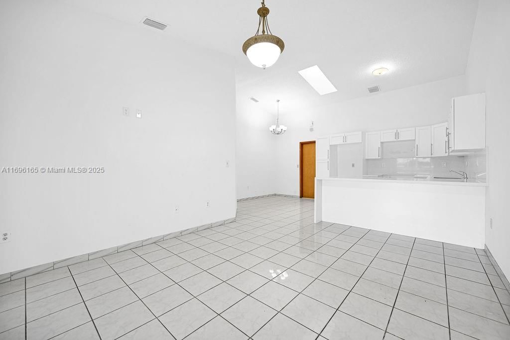 Real estate property located at 15363 42nd Ter, Miami-dade, C-west Lakes Of The Meado, Miami, FL