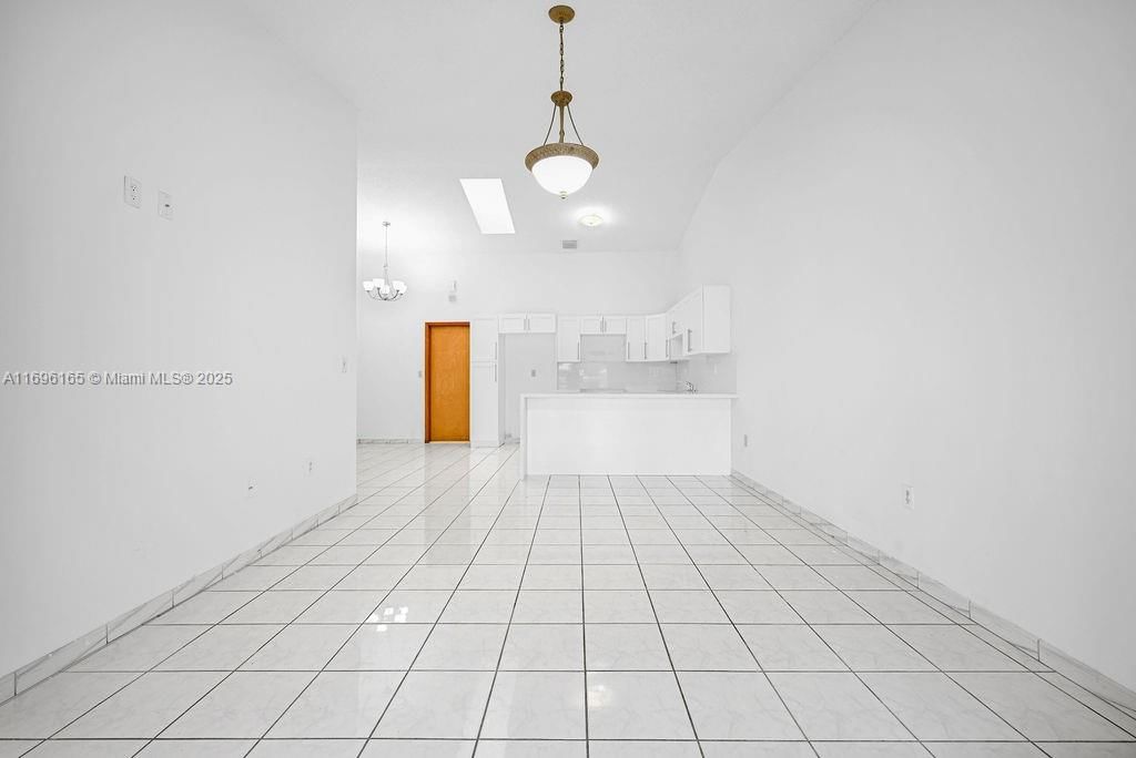 Real estate property located at 15363 42nd Ter, Miami-dade, C-west Lakes Of The Meado, Miami, FL