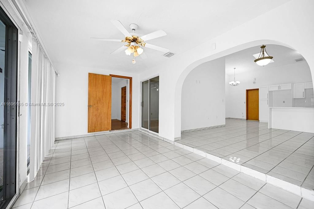 Real estate property located at 15363 42nd Ter, Miami-dade, C-west Lakes Of The Meado, Miami, FL