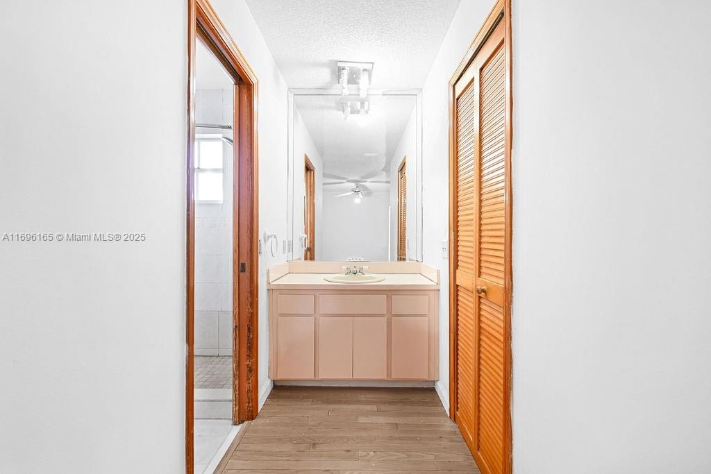 Real estate property located at 15363 42nd Ter, Miami-dade, C-west Lakes Of The Meado, Miami, FL