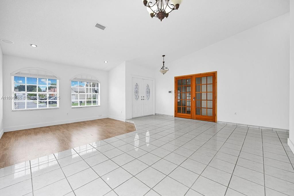 Real estate property located at 15363 42nd Ter, Miami-dade, C-west Lakes Of The Meado, Miami, FL