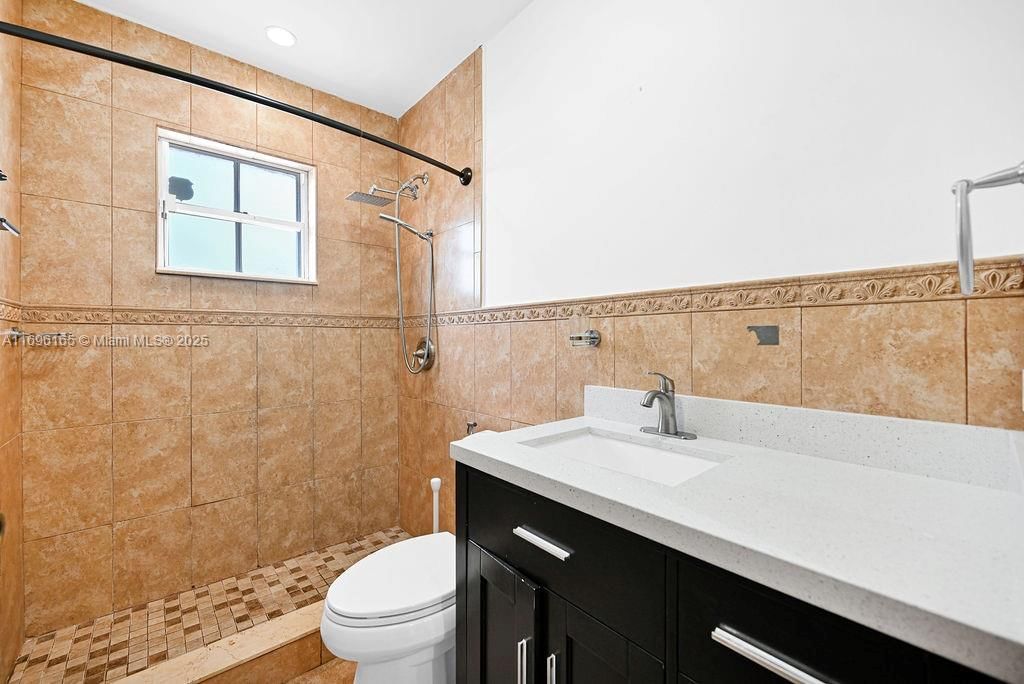 Real estate property located at 15363 42nd Ter, Miami-dade, C-west Lakes Of The Meado, Miami, FL