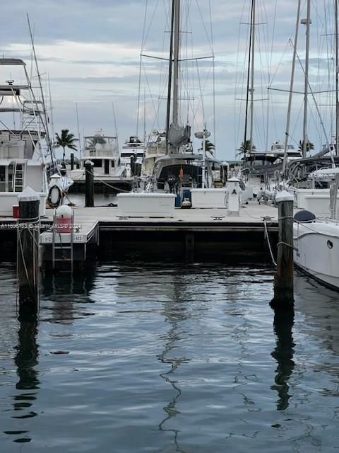 Real estate property located at 5950 Peninsular Ave #613, Monroe, OCEANSIDE MARINA, Key West, FL