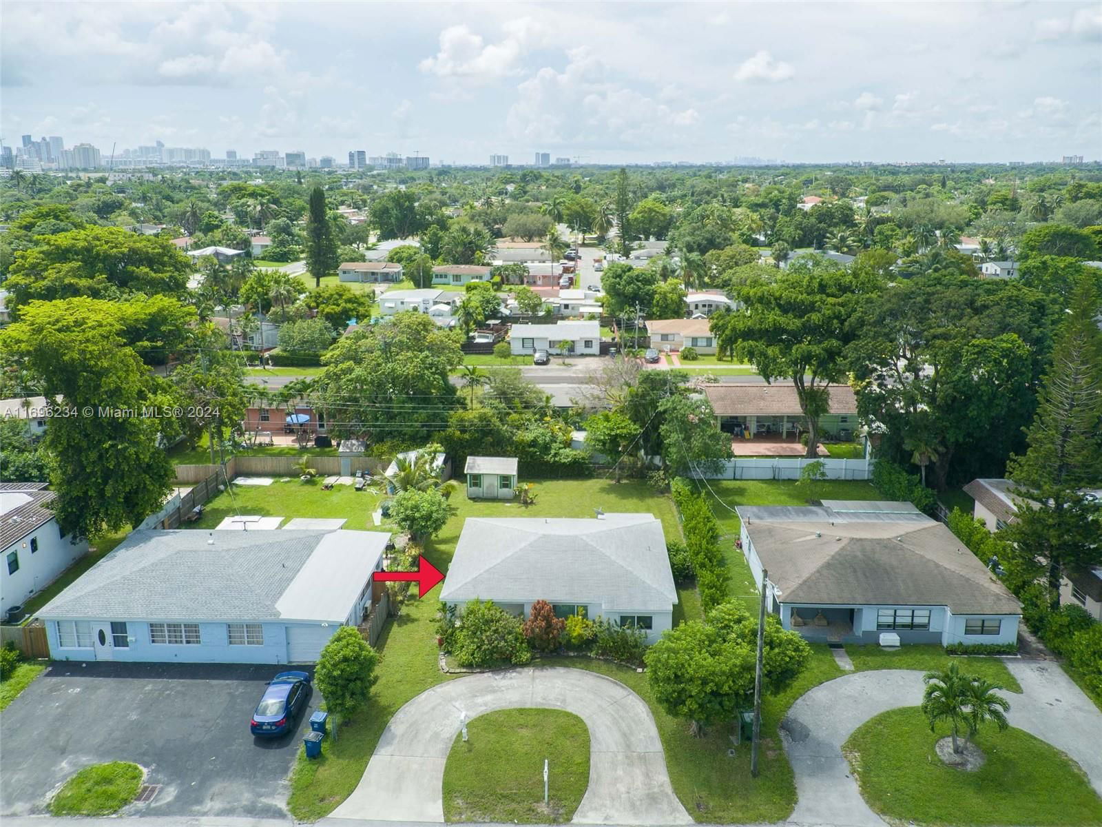 Real estate property located at 617 4th Ct, Broward, HALLANDALE GARDEN PARK, Hallandale Beach, FL