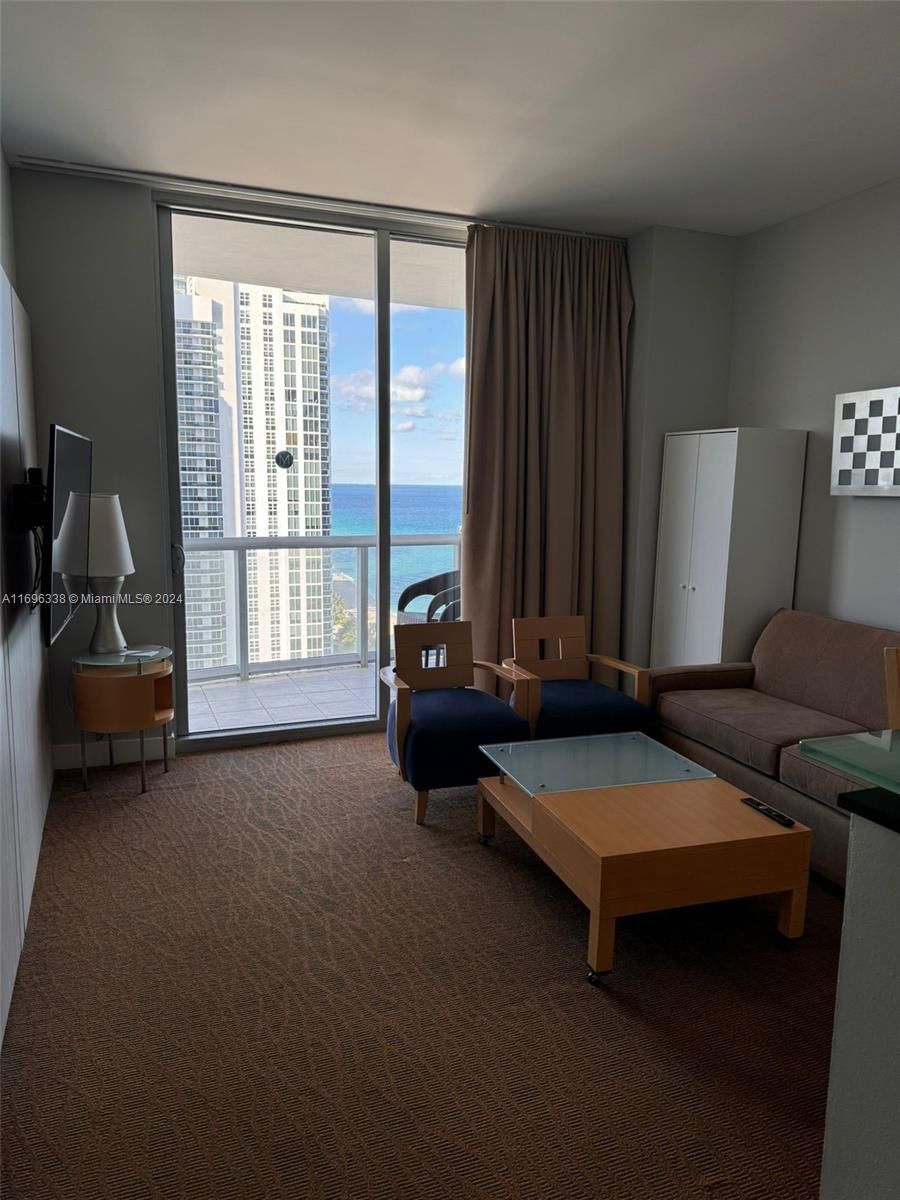 Real estate property located at 18683 Collins Ave PH2606, Miami-Dade, M RESORT RESIDENCES CONDO, Sunny Isles Beach, FL