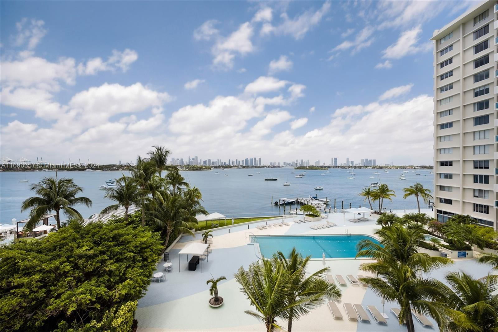 Real estate property located at 1200 West Ave #506, Miami-Dade, MIRADOR 1200 CONDO, Miami Beach, FL