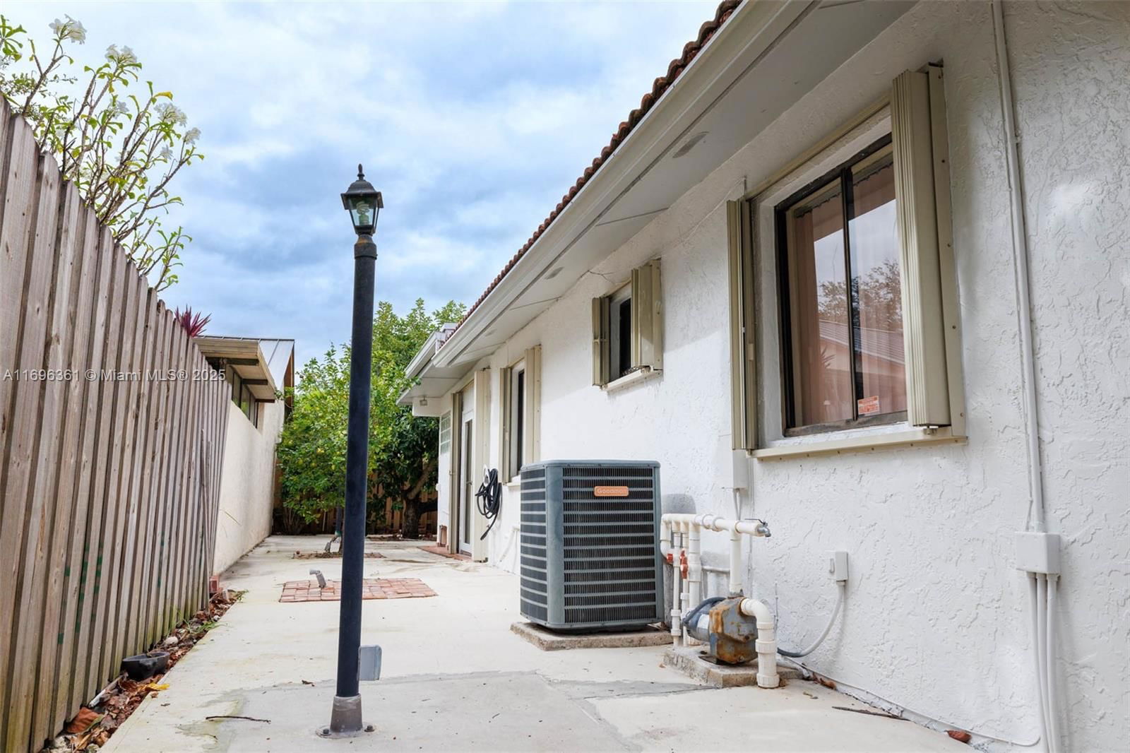 Real estate property located at 9024 151st Ave Rd, Miami-dade, Hammocks Sec 3, Miami, FL