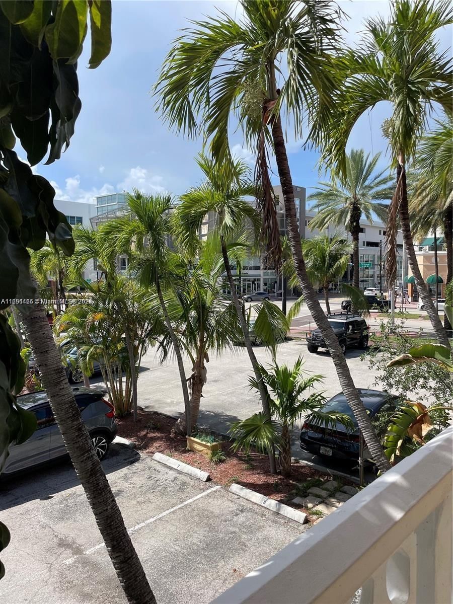 Real estate property located at 441 Collins Ave #24, Miami-Dade, SOUTHERN STAR CONDO, Miami Beach, FL