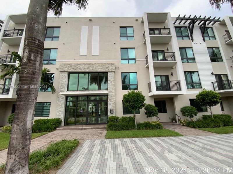 Real estate property located at 4640 84th Ave #41, Miami-Dade, URBANA AT THE RESIDENCES, Doral, FL