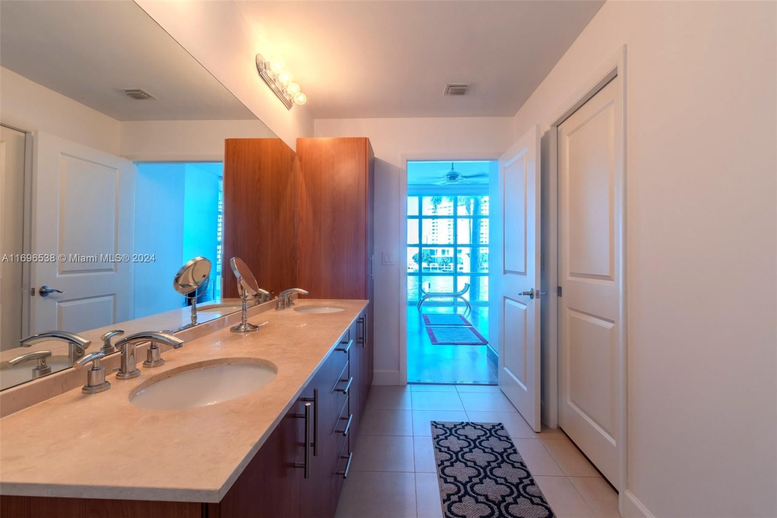 Real estate property located at 1945 Ocean Dr M5, Broward, Ocean Marine Yacht Club C, Hallandale Beach, FL