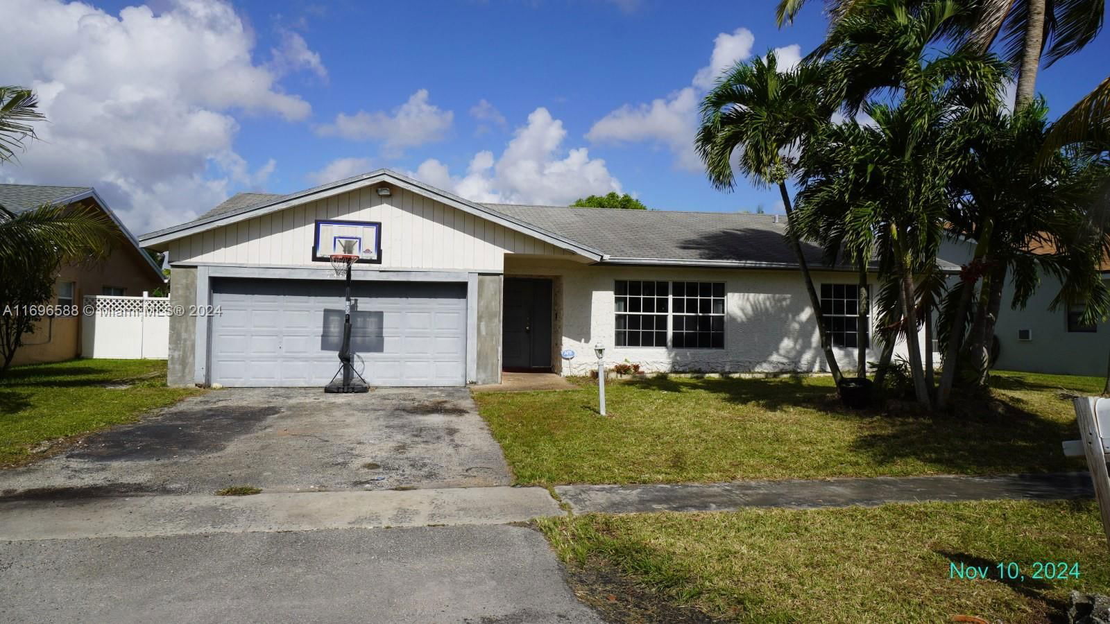 Real estate property located at 7441 38th Ct, Broward, BOULEVARD WEST, Lauderhill, FL