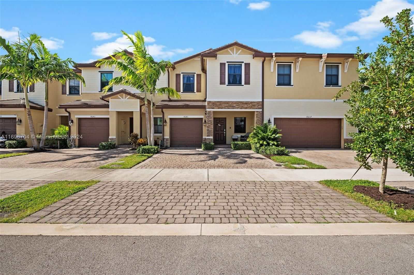 Real estate property located at 4641 Caspian Way, Broward, TROTTERS CHASE, Davie, FL