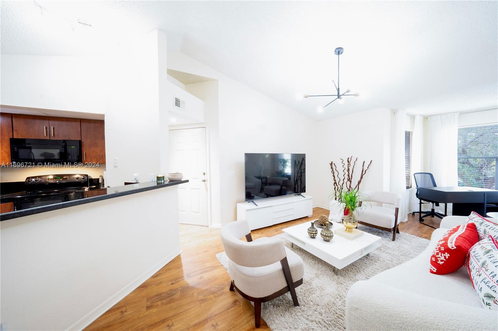 Real estate property located at 12950 Vista Isles Dr #424, Broward, Isles At Lago Mar Condo, Sunrise, FL