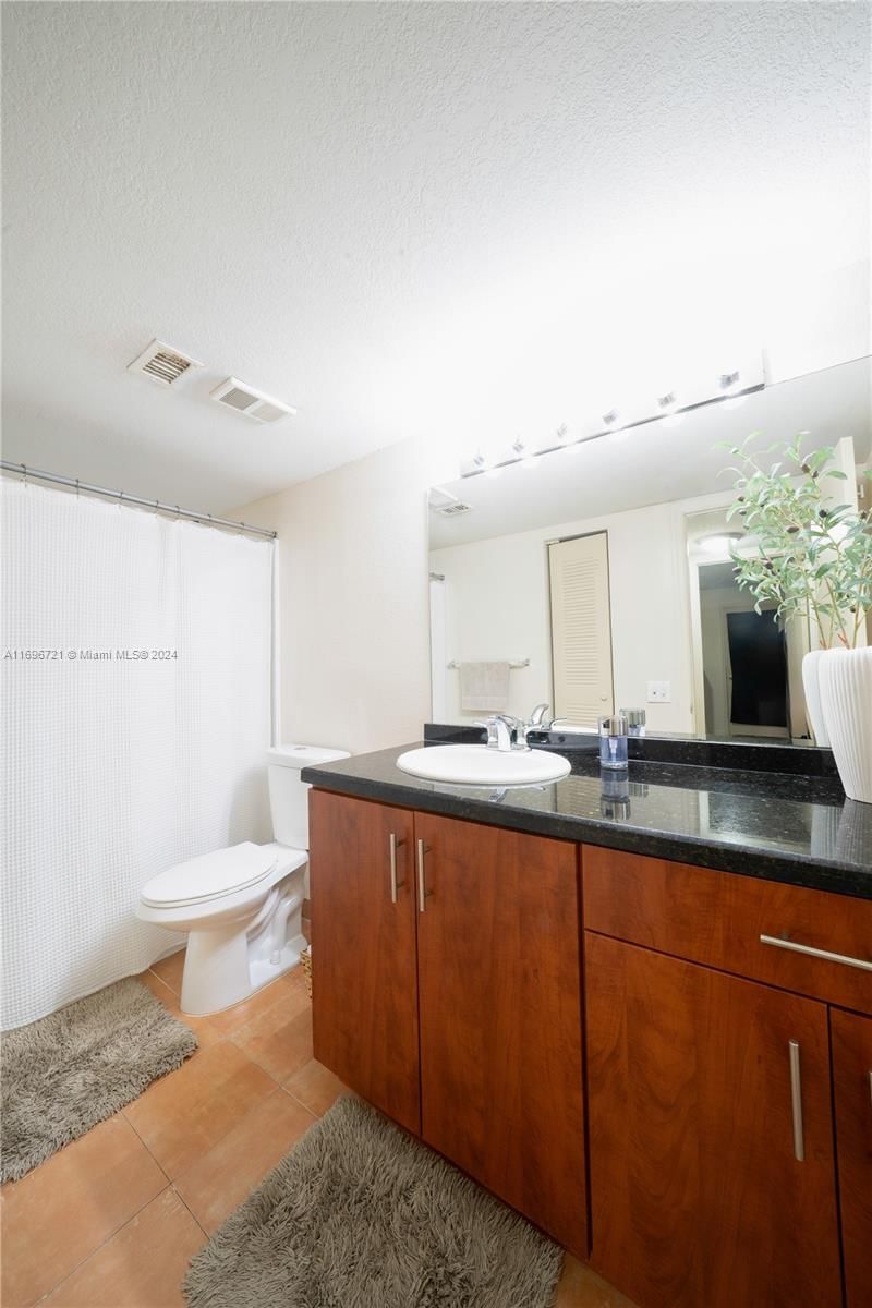 Real estate property located at 12950 Vista Isles Dr #424, Broward, Isles At Lago Mar Condo, Sunrise, FL