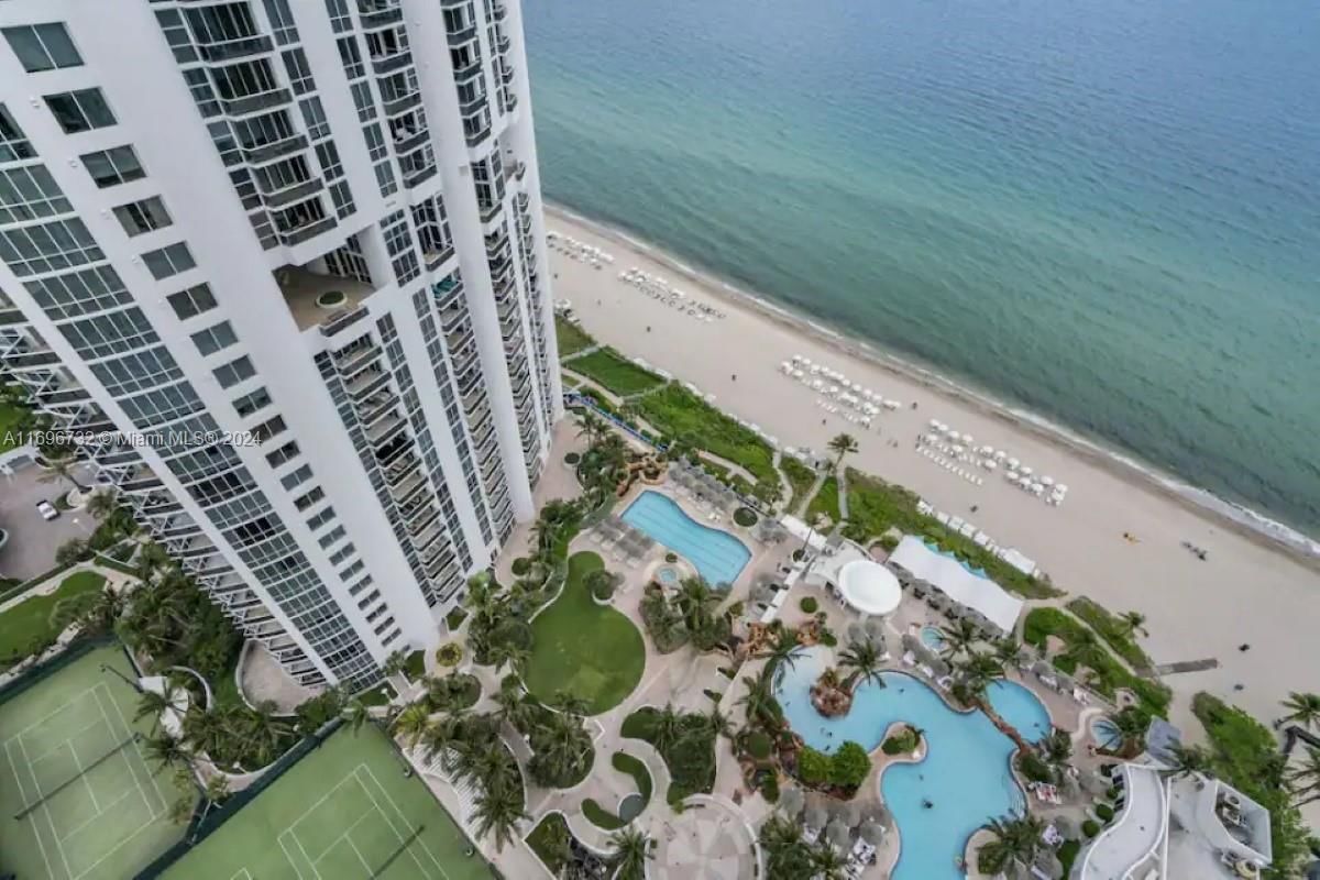 Real estate property located at 18001 Collins Ave #1204, Miami-Dade, TRUMP INTERNATIONAL SONES, Sunny Isles Beach, FL