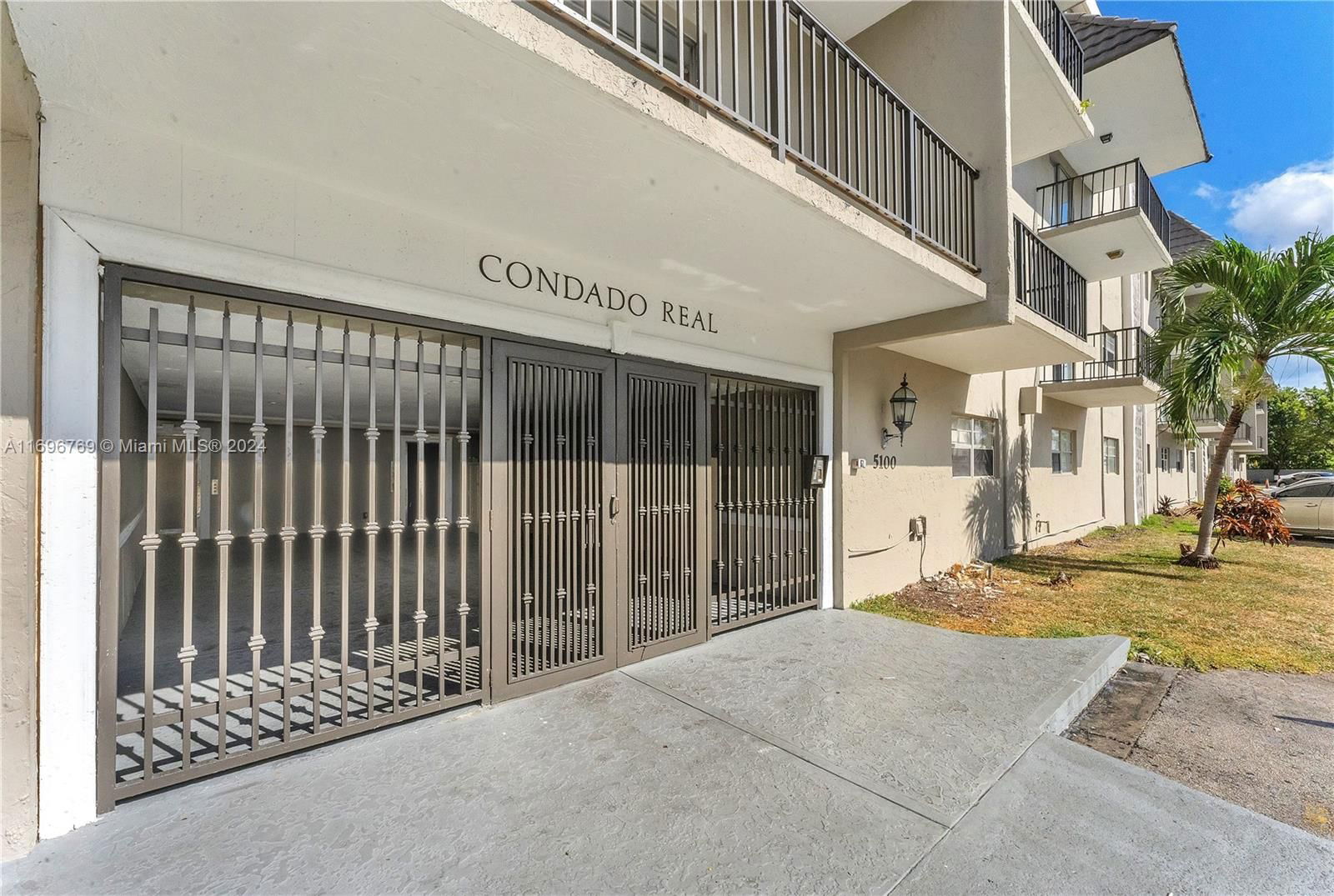 Real estate property located at 5100 41st St PH2, Broward, CONDADO REAL CONDO, Pembroke Park, FL