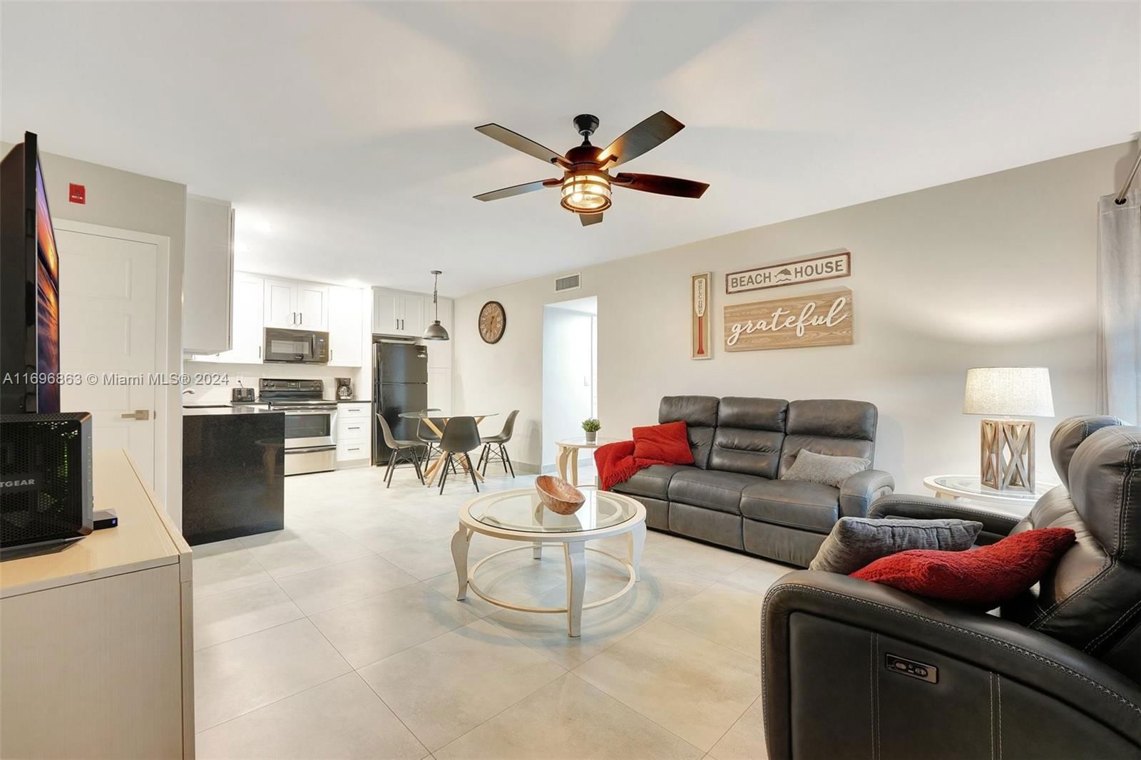 Real estate property located at 221 9th Ave #102, Broward, Pompano Place Condo, Pompano Beach, FL