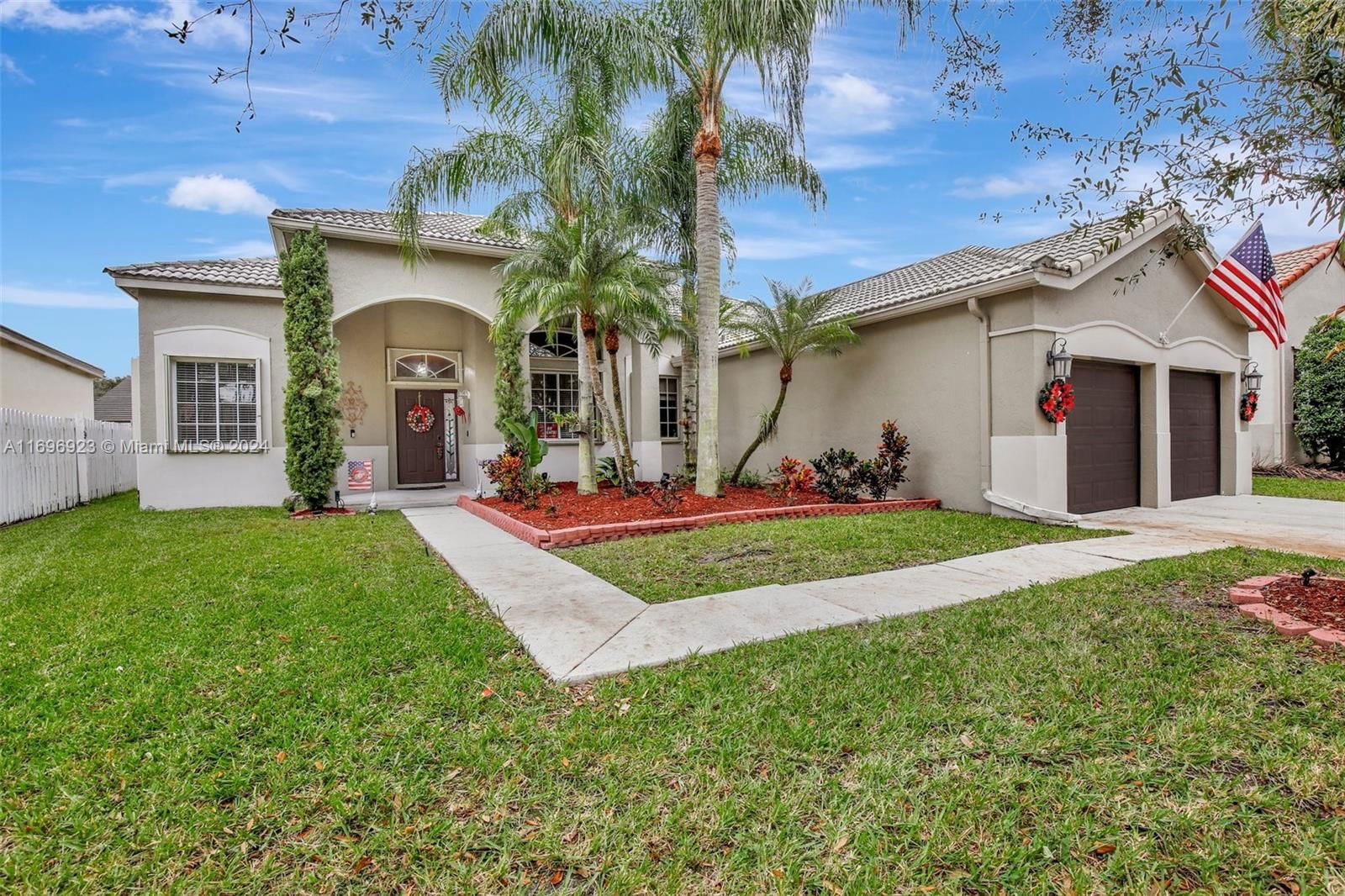 Real estate property located at 856 Heritage Dr, Broward, North Lakes SECTOR 4 NORTH, Weston, FL