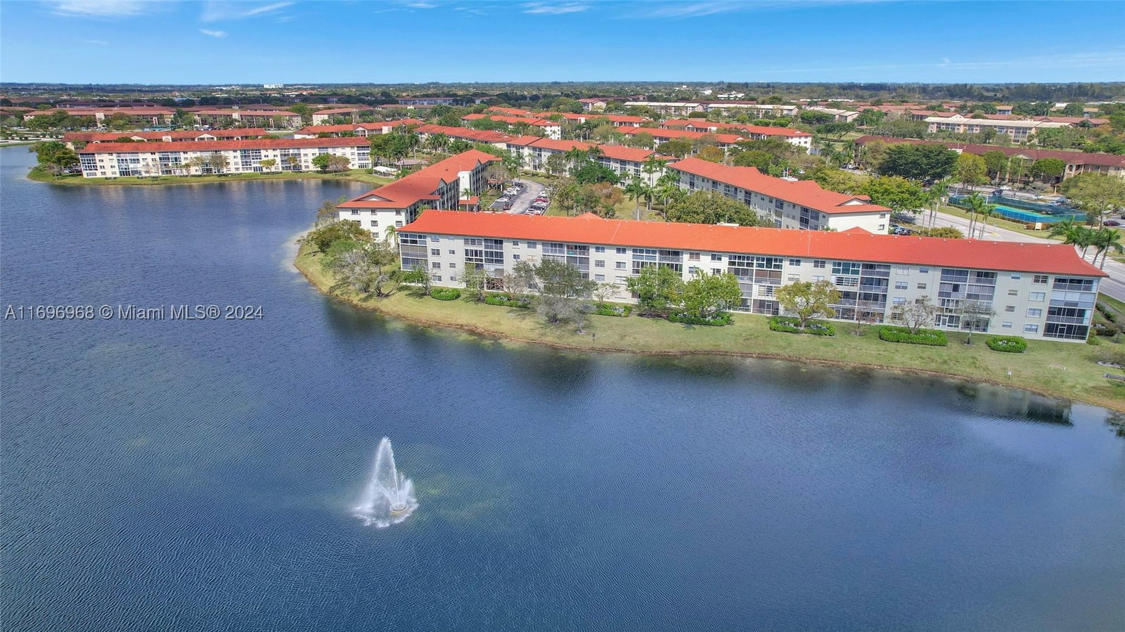 Real estate property located at 12900 13th St #214E, Broward, Hawthorne At Century Vill, Pembroke Pines, FL