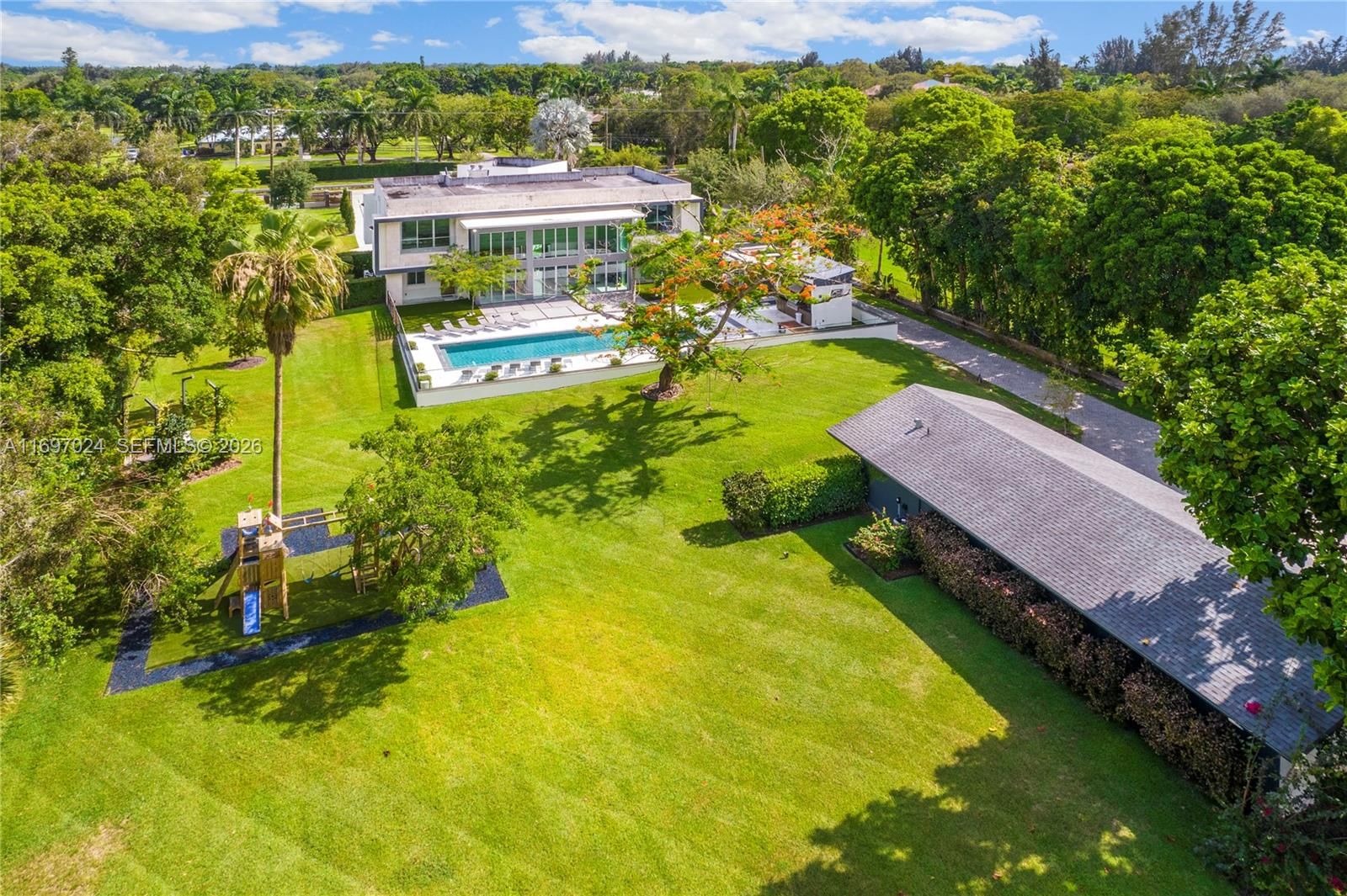 Real estate property located at 14305 Stirling Rd, Broward, Everglade Sugar & Land Co, Southwest Ranches, FL