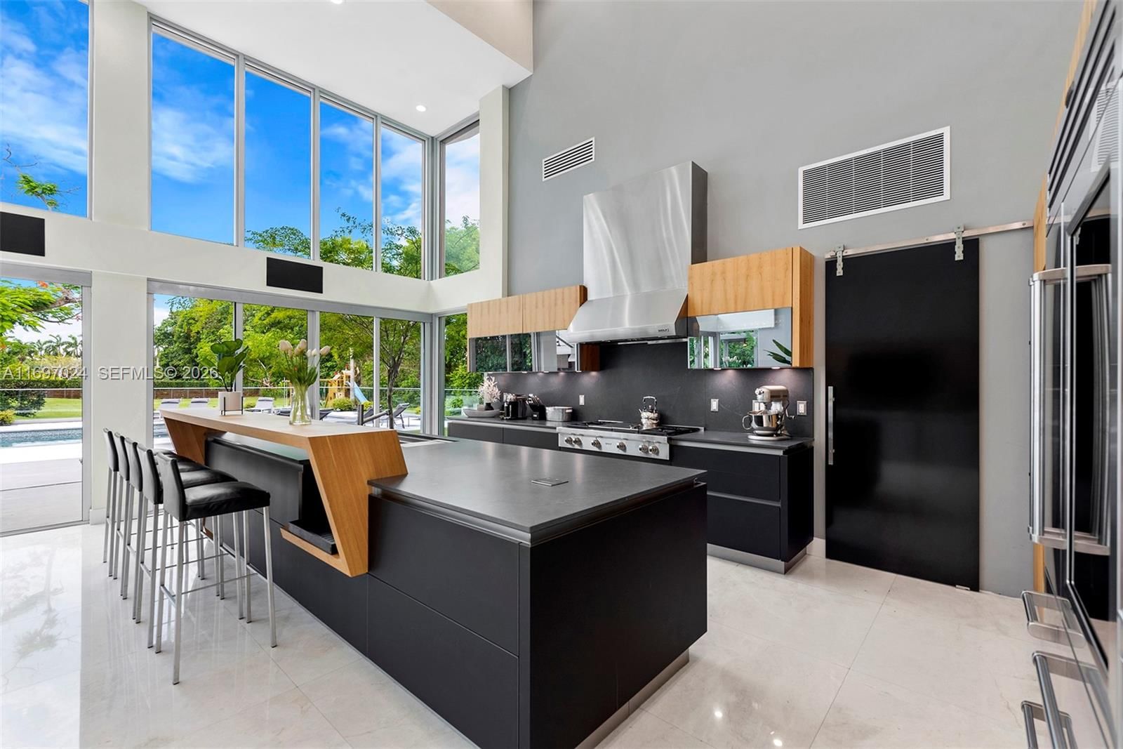 Real estate property located at 14305 Stirling Rd, Broward, Everglade Sugar & Land Co, Southwest Ranches, FL