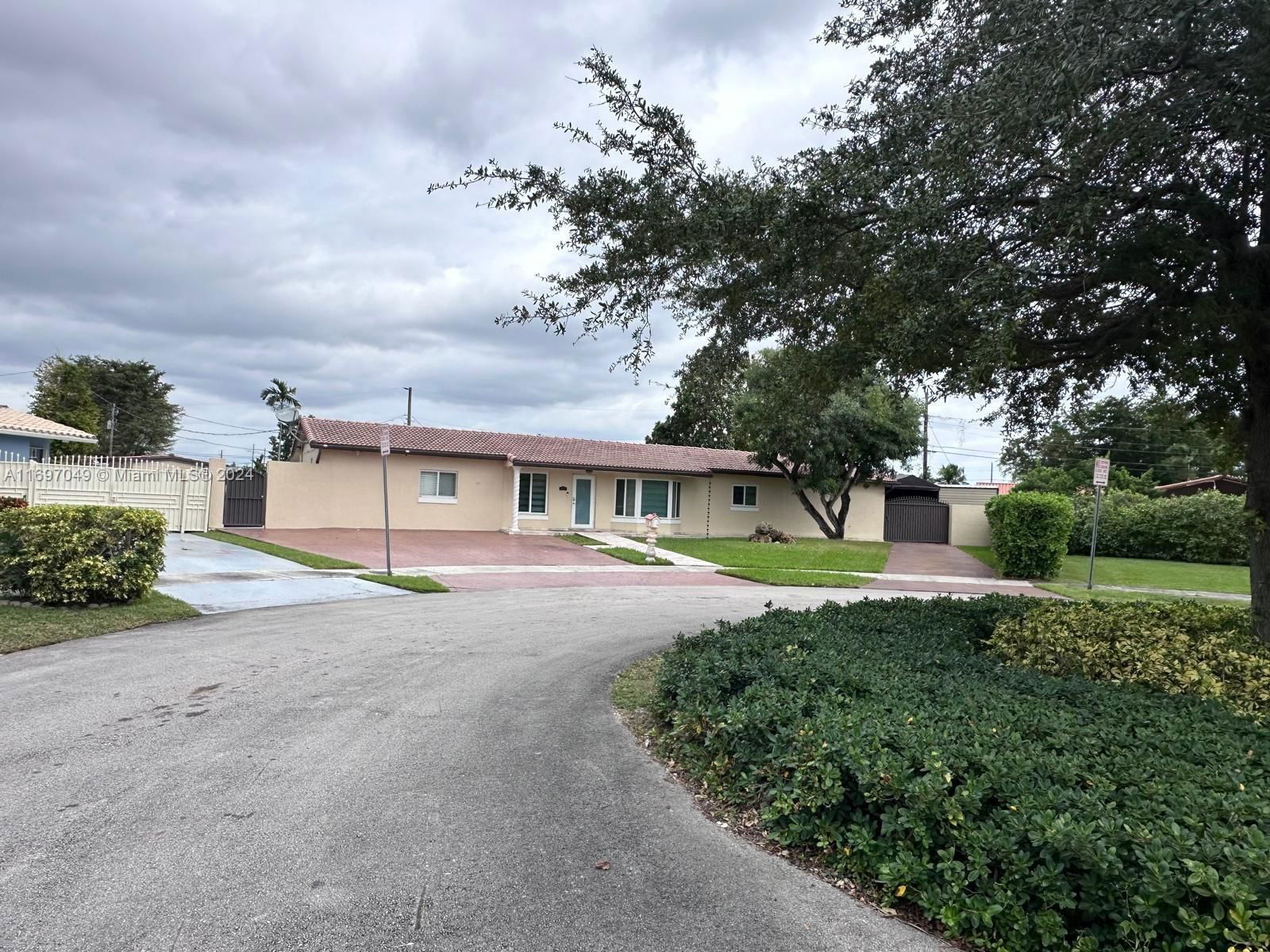 Real estate property located at 9633 11th Ter, Miami-Dade, TOWN PARK HEIGHTS, Miami, FL