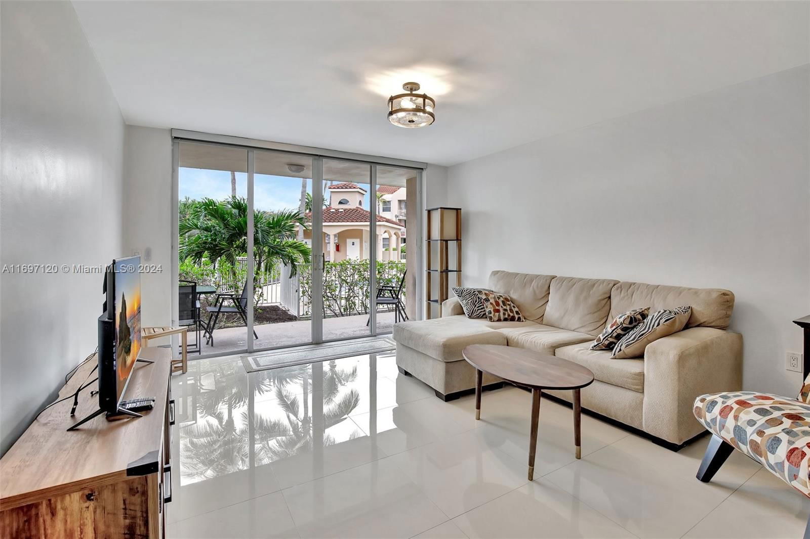 Real estate property located at 2711 Ocean Club Blvd #107, Broward, SHERIDAN OCEAN CLUB CONDO, Hollywood, FL