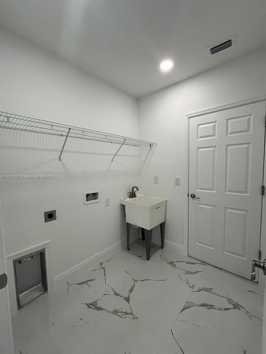 Real estate property located at 4209 NE 23rd PL, Lee, Cape Coral Unit 88 (331350, Cape Coral, FL