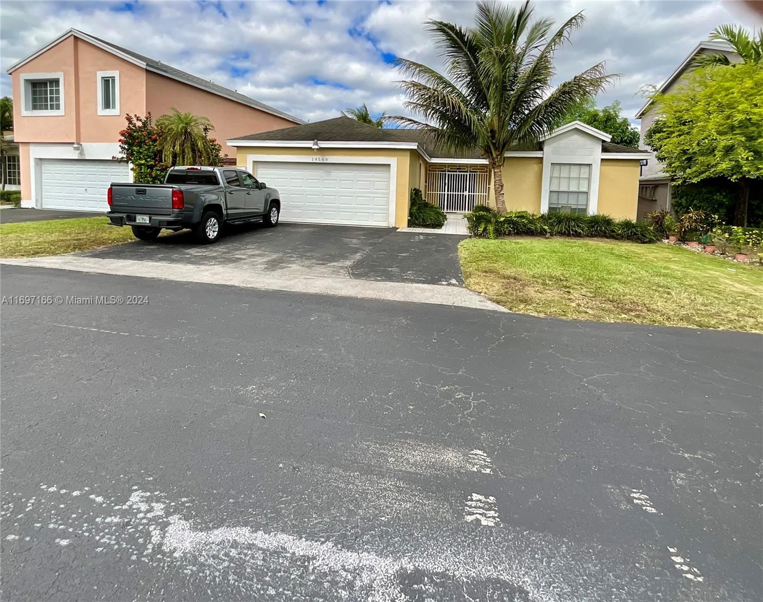 Real estate property located at 14549 95th Ln, Miami-Dade, PANACHE SEC 4, Miami, FL