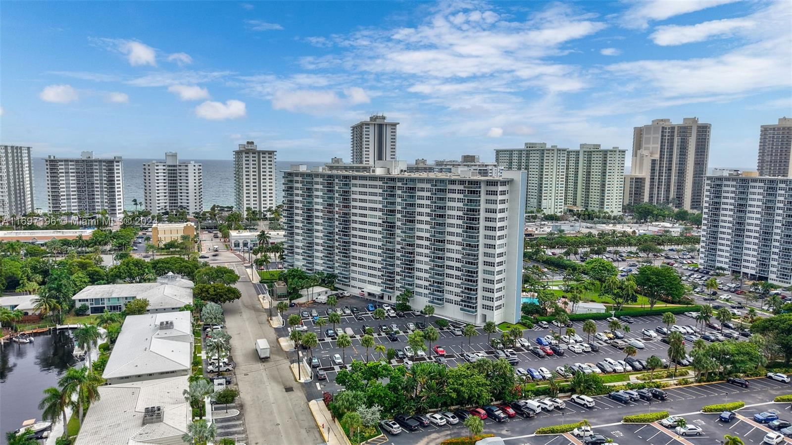 Real estate property located at 3300 36th St #1712, Broward, CORAL RIDGE TOWERS EAST C, Fort Lauderdale, FL