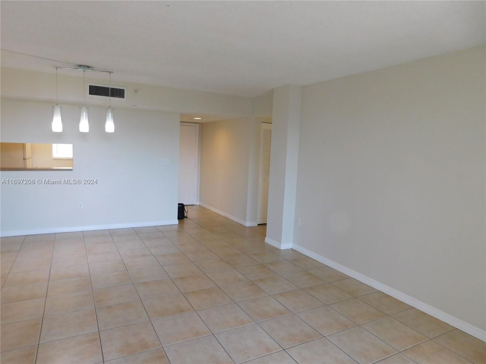 Real estate property located at 8650 133 RD #408, Miami-Dade, HORIZONS WEST CONDO 7, Miami, FL