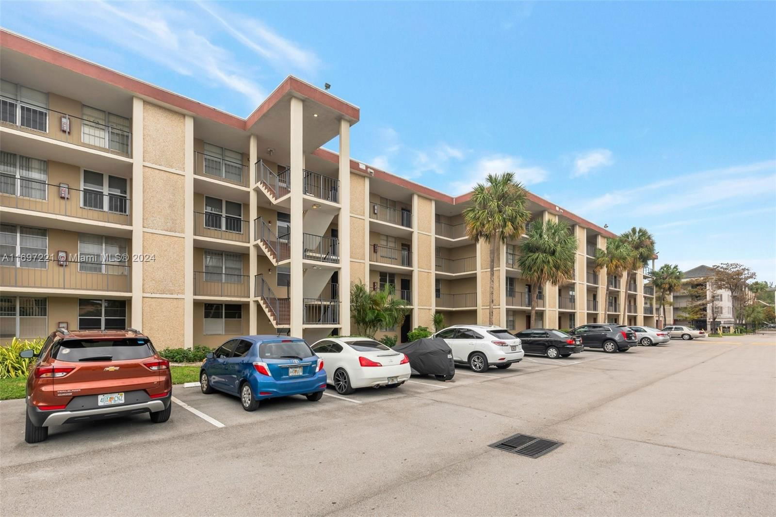 Real estate property located at 2649 48th Ter #239, Broward, CYPRESS CHASE CONDO NO 8, Lauderdale Lakes, FL