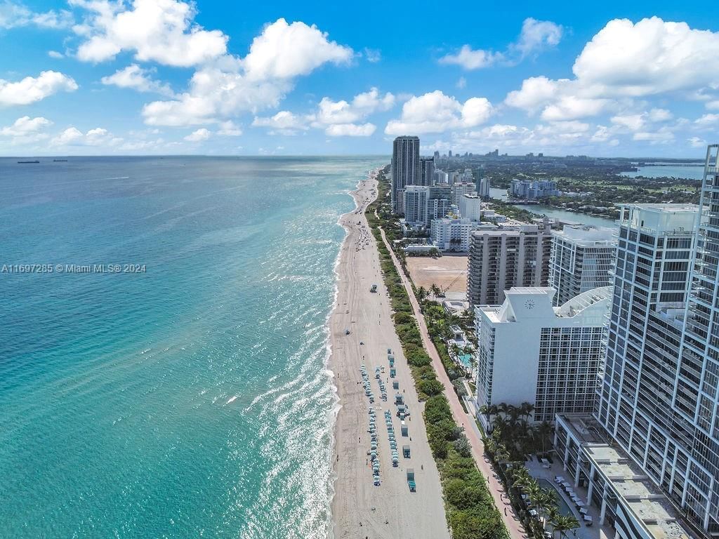 Real estate property located at 6801 Collins Ave #709, Miami-Dade, CENTRAL CARILLON BEACH CO, Miami Beach, FL