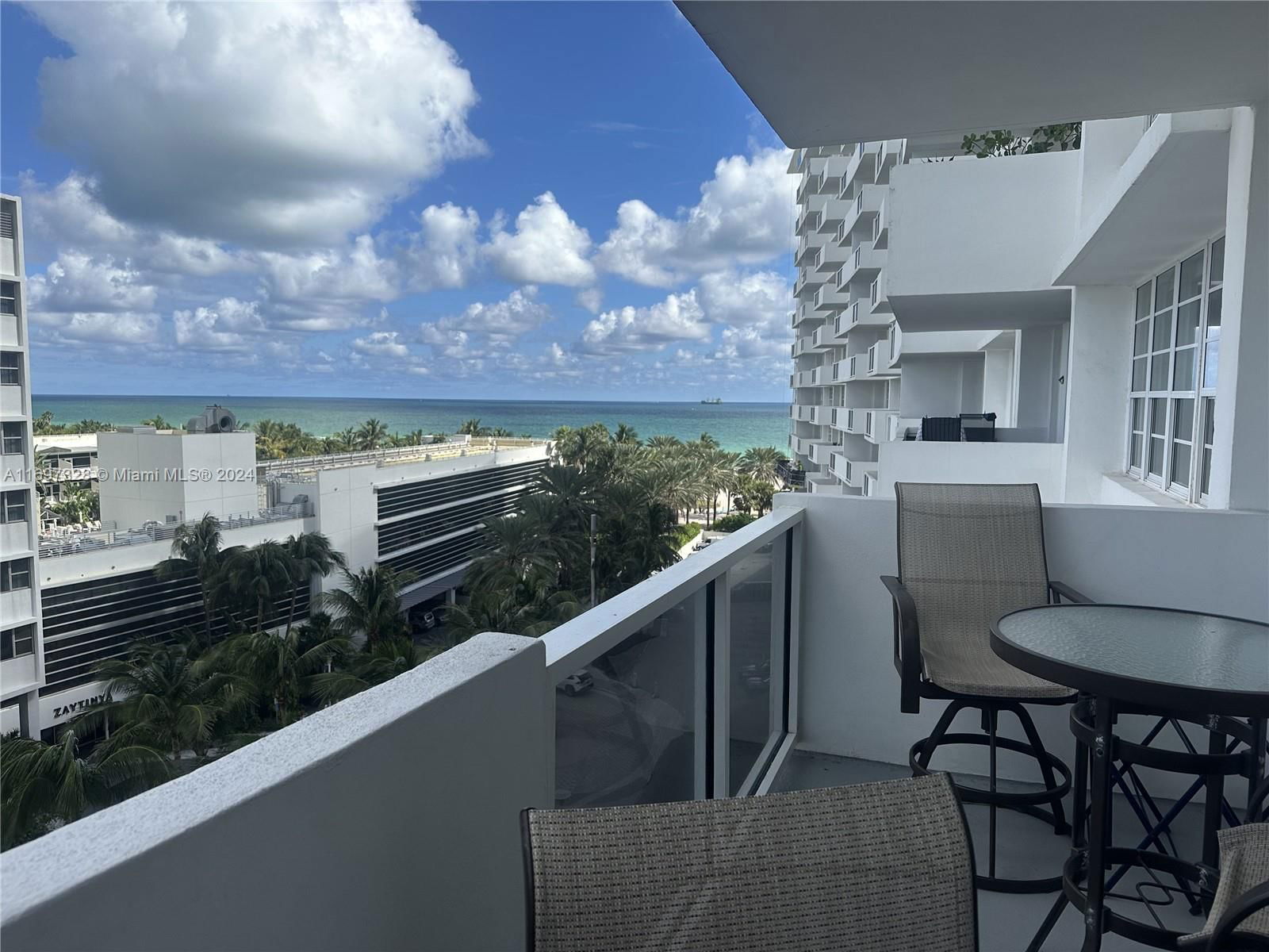 Real estate property located at 100 Lincoln Rd #702, Miami-Dade, THE DECOPLAGE CONDO, Miami Beach, FL