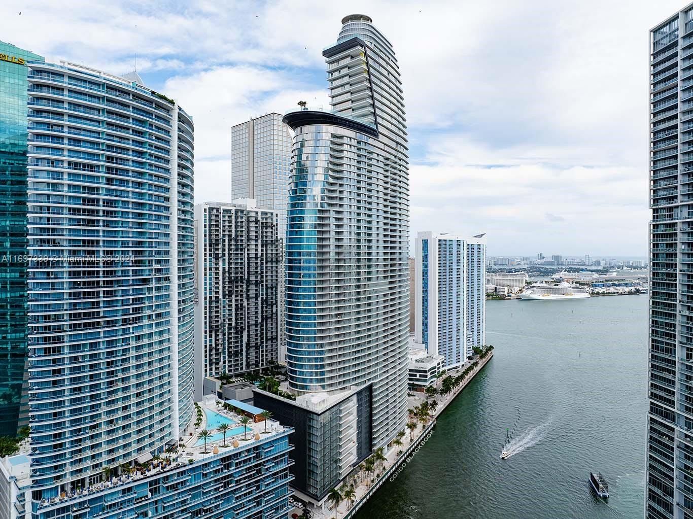 Real estate property located at 300 Biscayne Blvd Way #4207, Miami-Dade, ASTON MARTIN RESIDENCES, Miami, FL