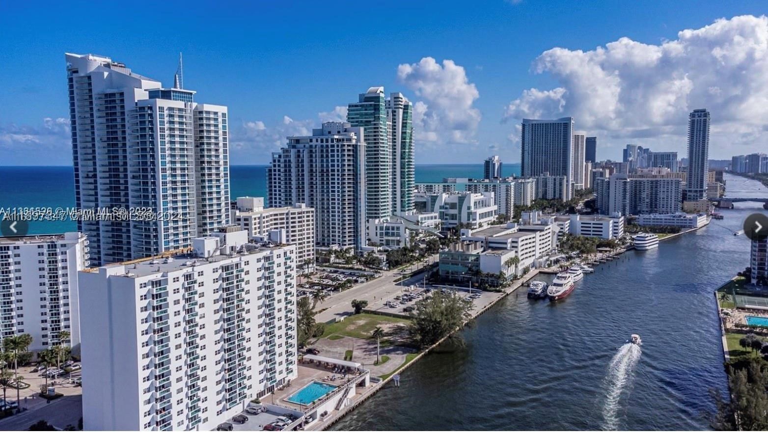 Real estate property located at 3000 Ocean Dr #1012, Broward, Residences On Hollywood B, Hollywood, FL