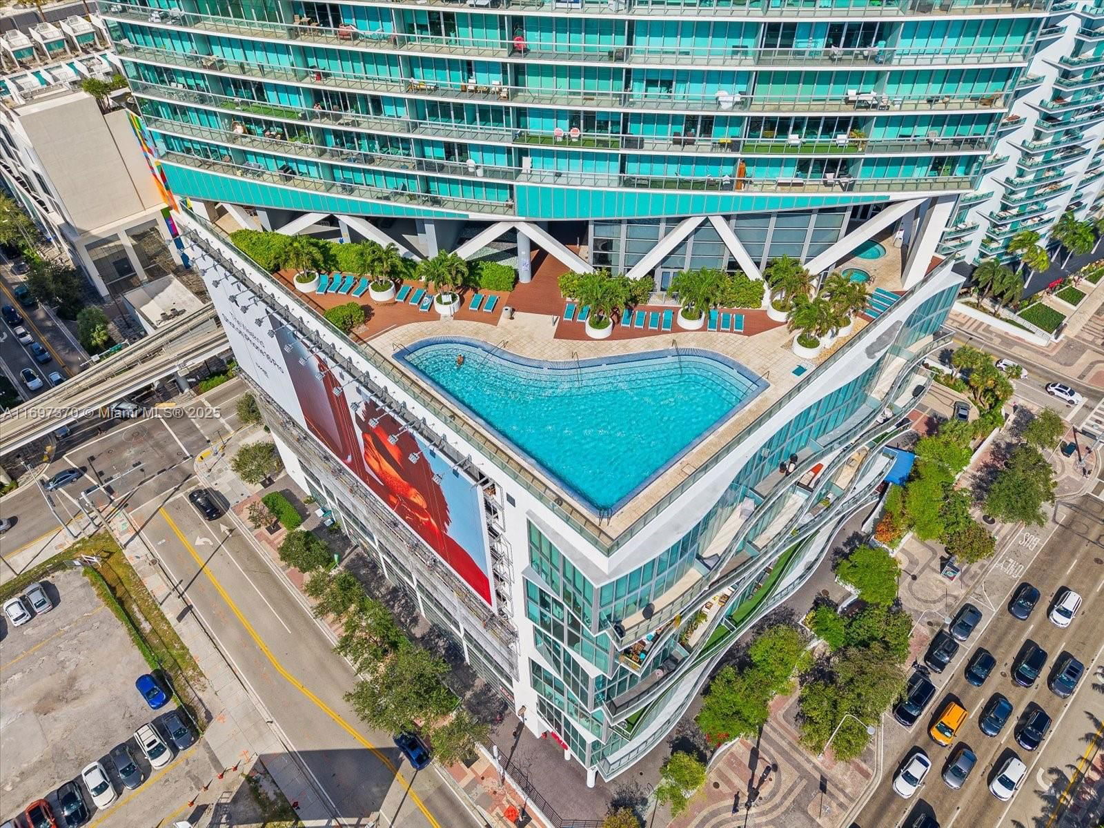 Real estate property located at 888 Biscayne Blvd #1804, Miami-dade, Marinablue Condo, Miami, FL