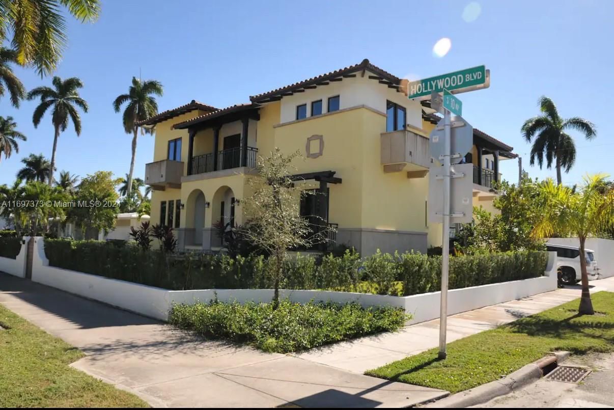 Real estate property located at 956 Hollywood Blvd, Broward, HOLLYWOOD LAKES SECTION, Hollywood, FL