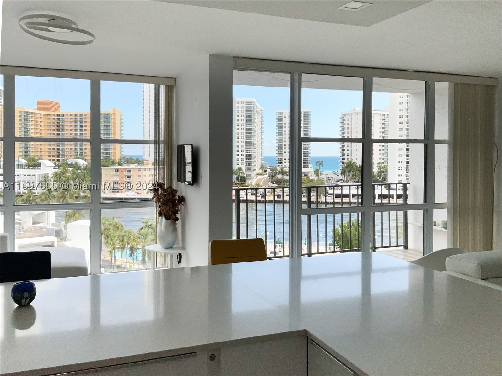 Real estate property located at 800 Parkview Dr #708, Broward, Oceanview Park Condo, Hallandale Beach, FL
