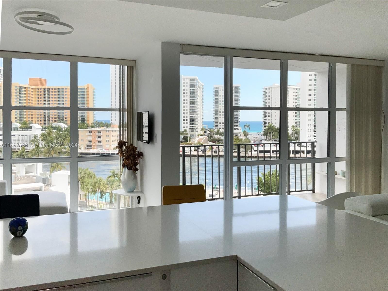 Real estate property located at 800 Parkview Dr #708, Broward, OCEANVIEW PARK CONDO, Hallandale Beach, FL