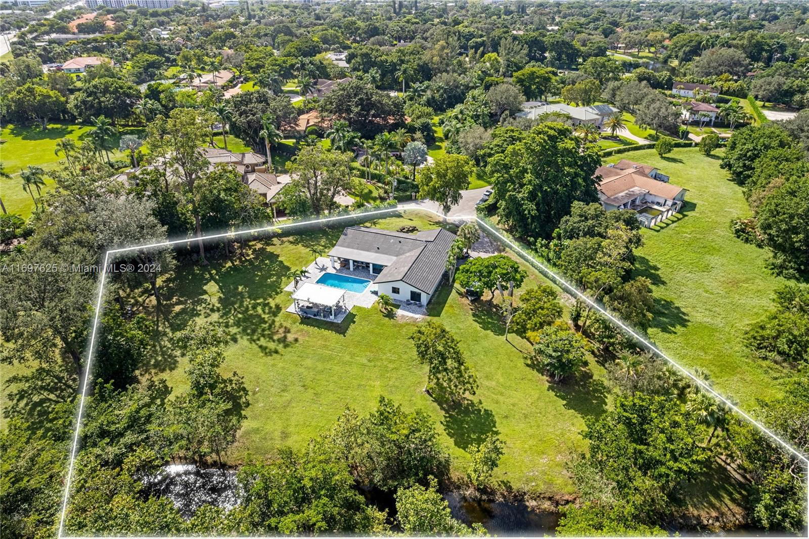 Real estate property located at 9550 42nd Ct, Broward, CORAL SPRINGS HILLS, Coral Springs, FL